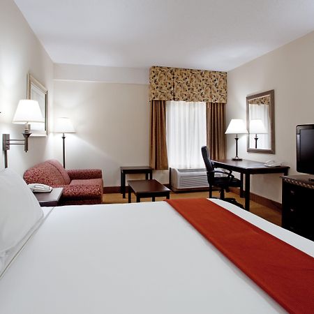 Lexington Inn And Suites Habitación foto
